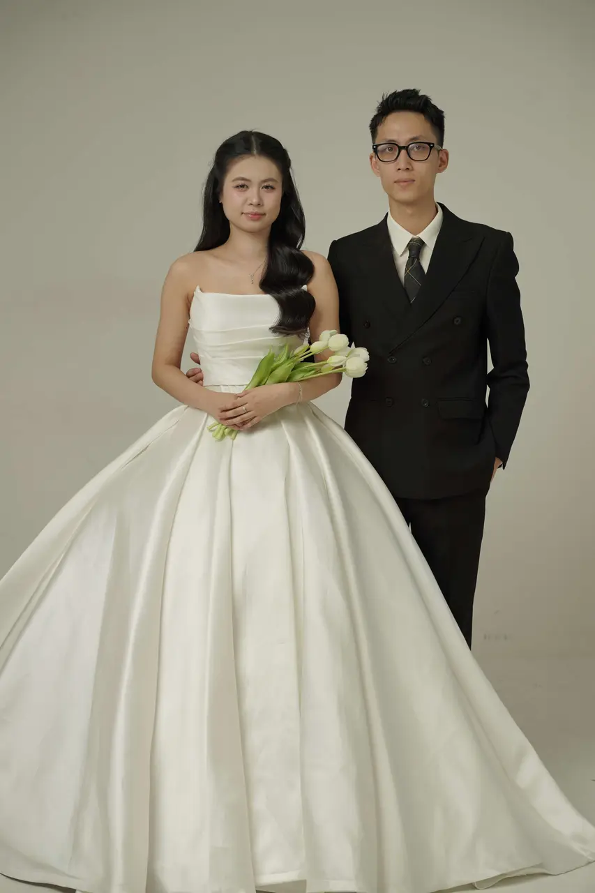 Khoảnh khắc ngày cưới 05